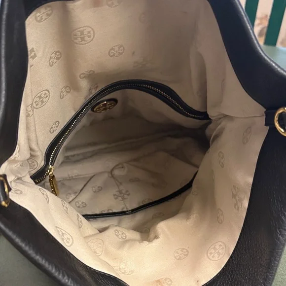 Low Start Tory Burch Black Crossbody Bag with Gold Accent - Picture 6 of 8